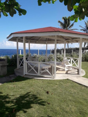Ocean Edge Studio, Discovery Bay